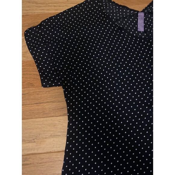 Alya, women's thin, polka dot v - neck short sleeve blouse size small - Picture 3 of 7